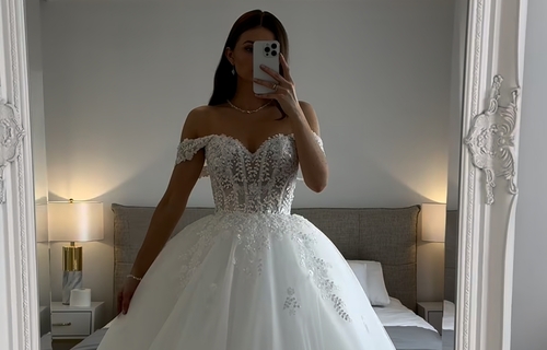 За сколько по времени надо начинать выбирать свадебное платье