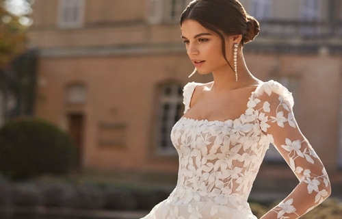 Как ухаживать за свадебным платьем из атласа