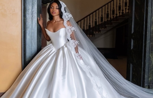 Свадебное платье розового цвета